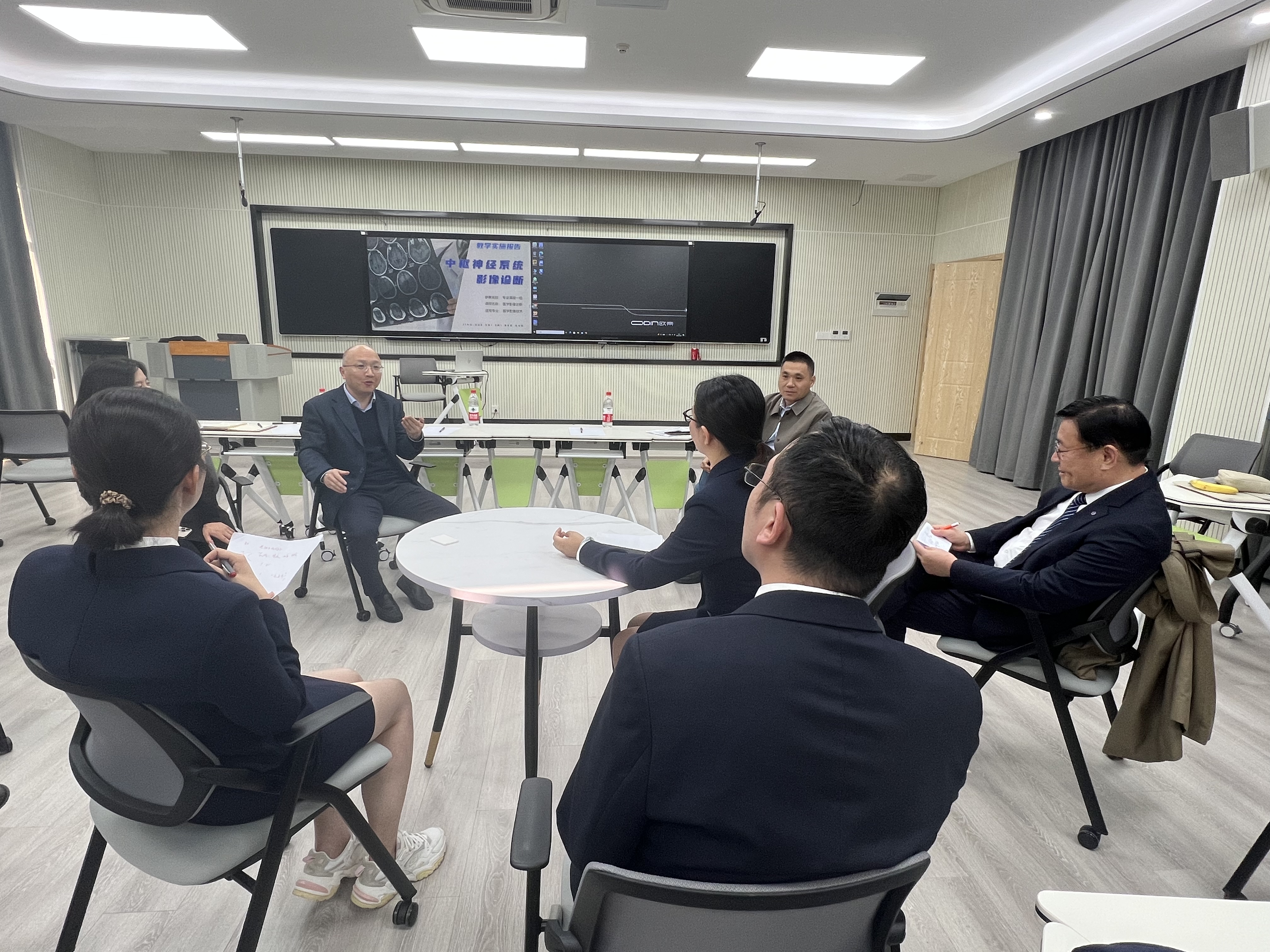 罗院赛前指导.jpg