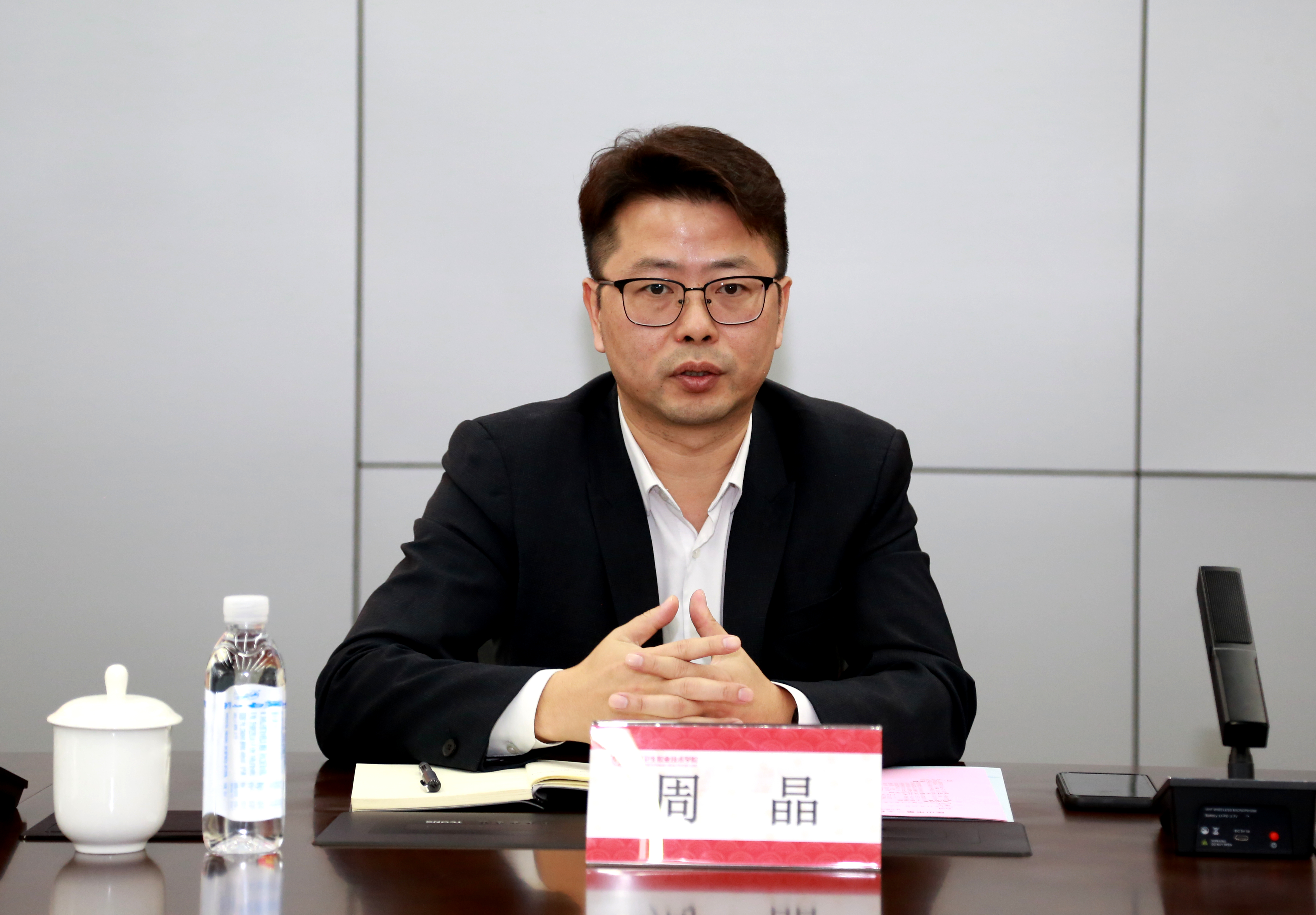 昆山二院党委书记周晶讲话.JPG