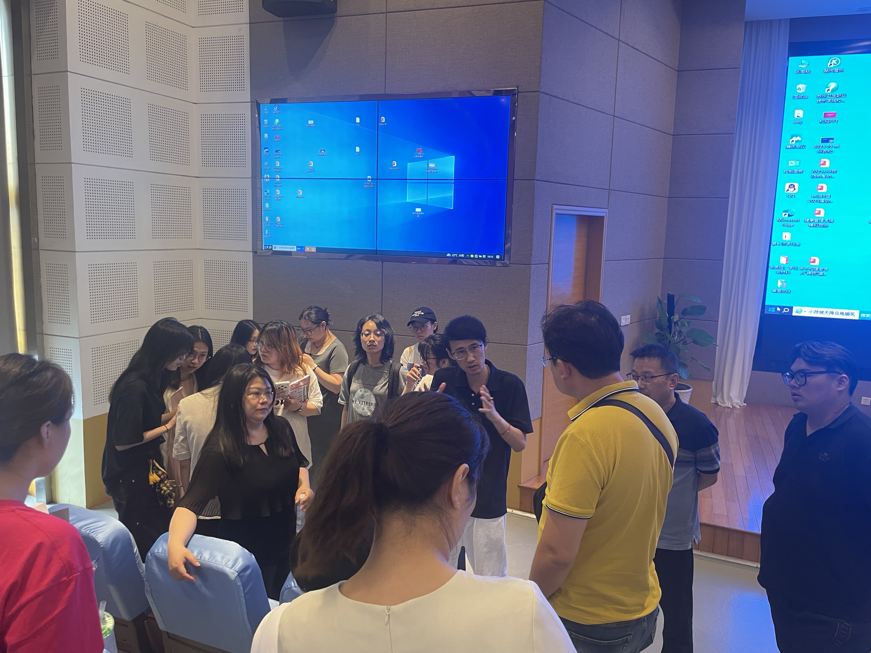 交流图.jpg