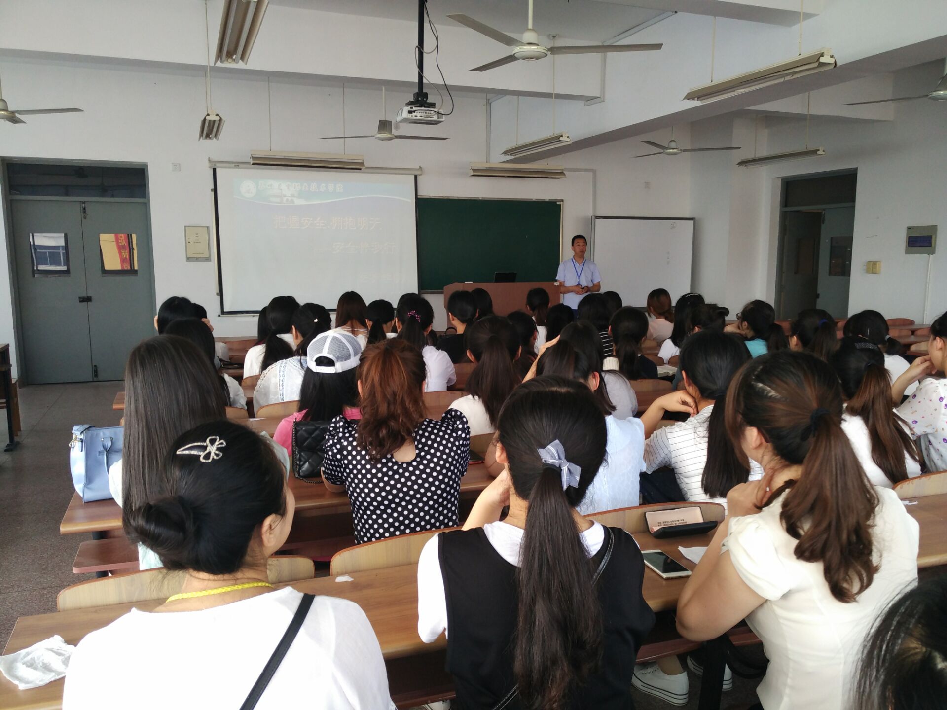 QQ图片20160620083741.jpg