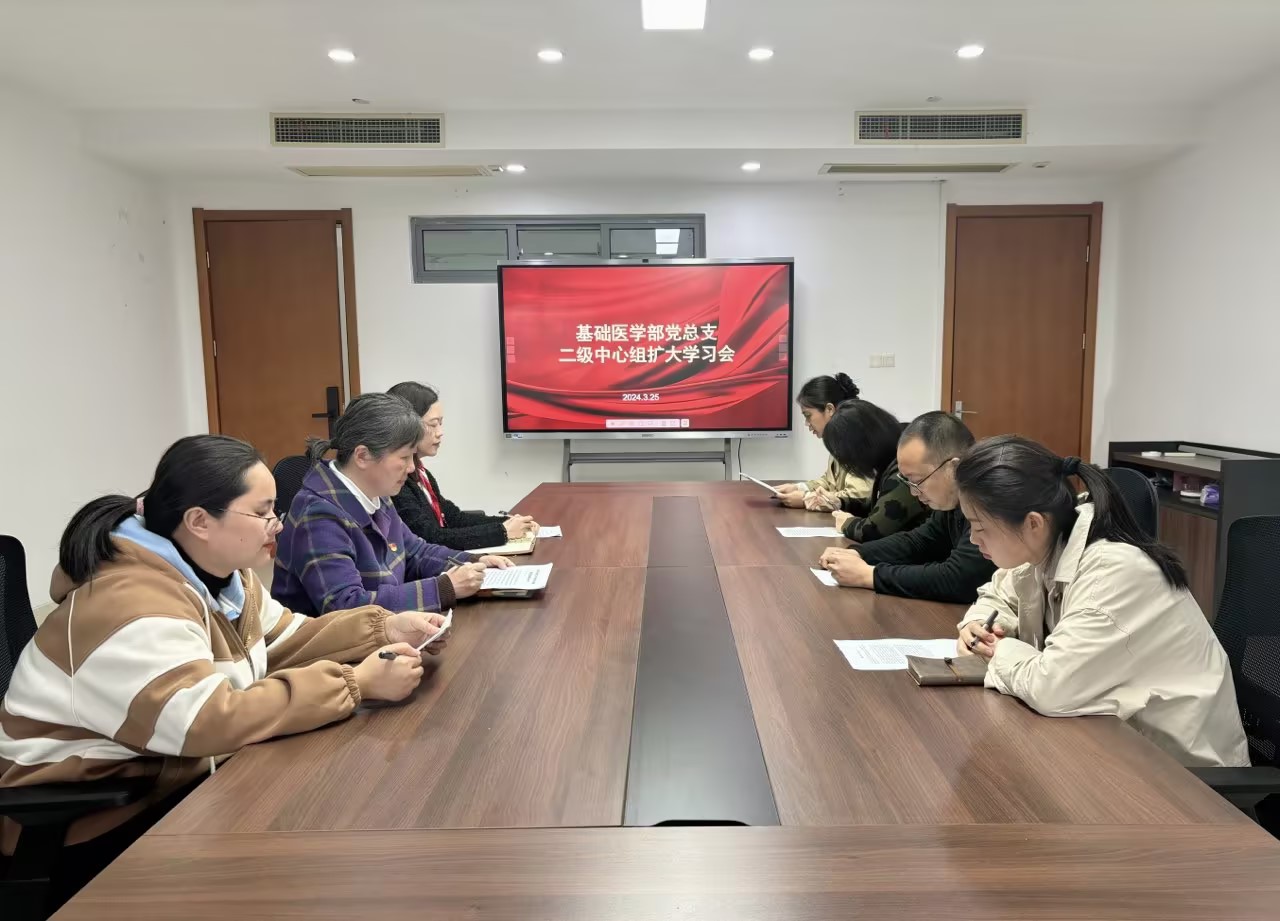 报道照片.jpg