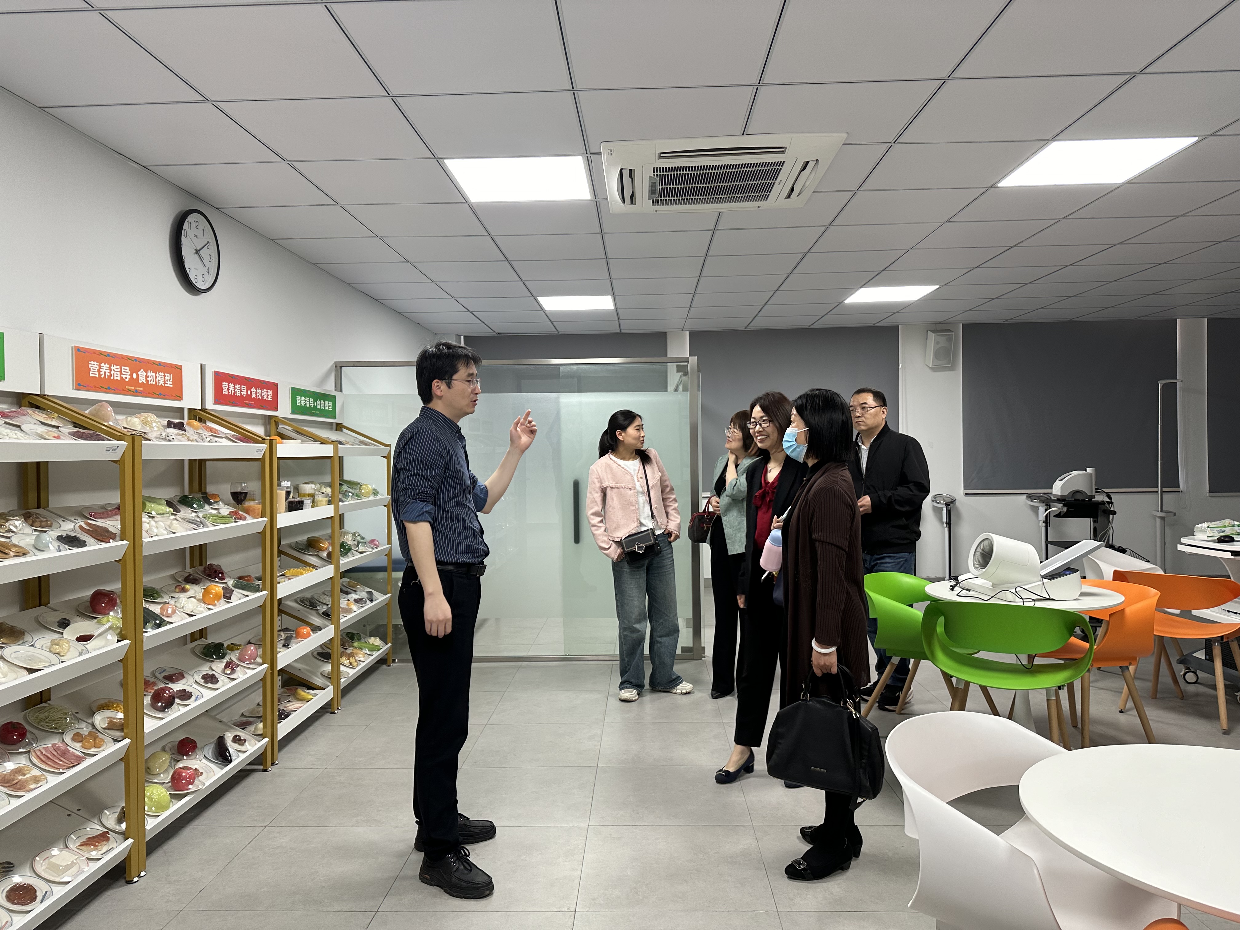 照片2.JPG
