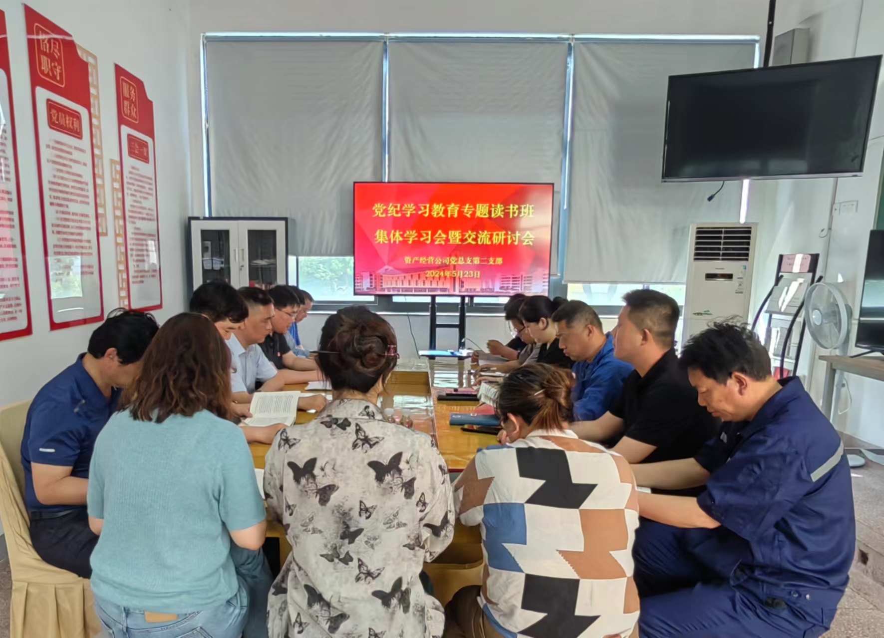ccda684fc9a7a22cb1ccc2dd675c183.jpg