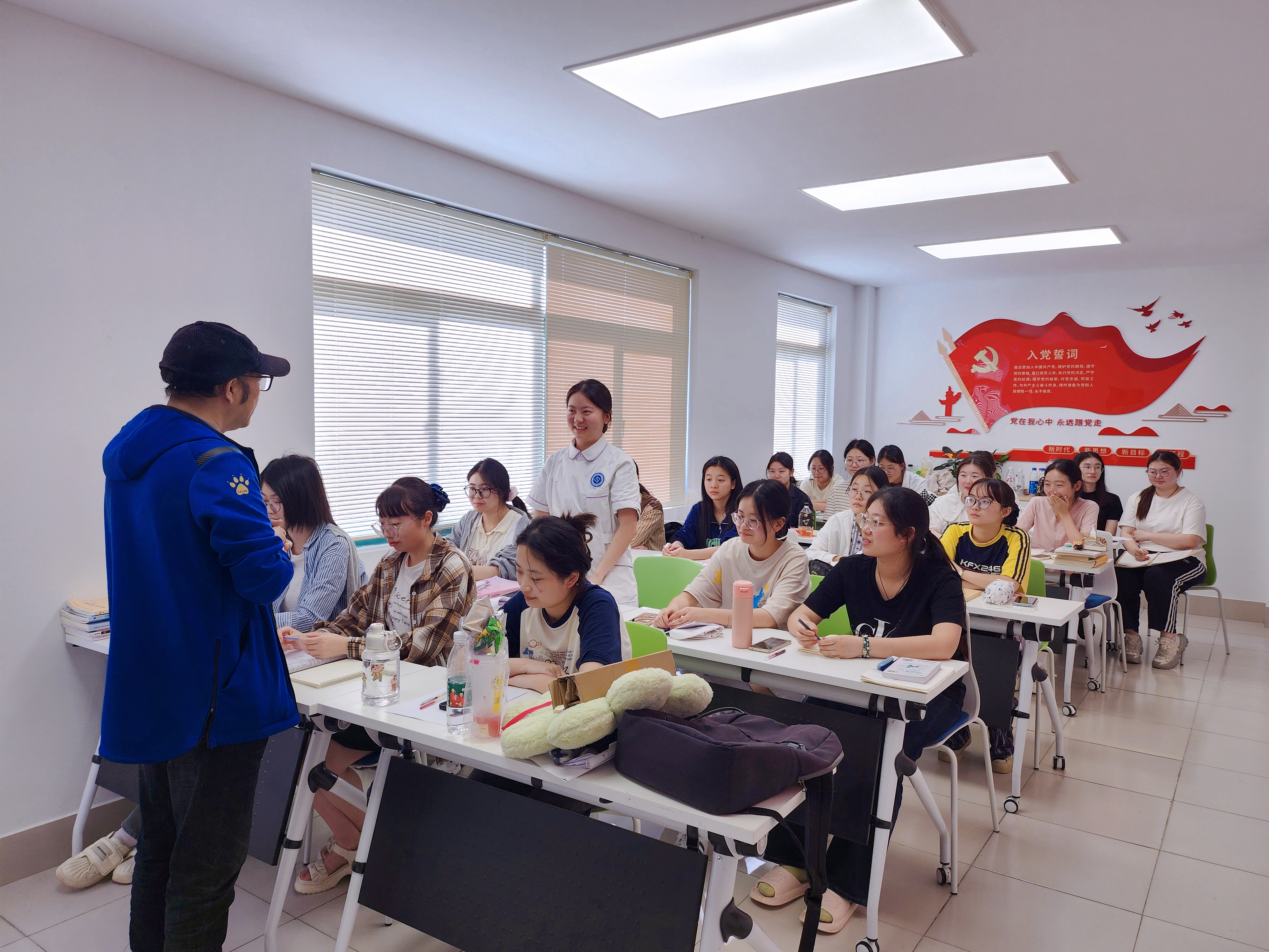 活动照片1.jpg
