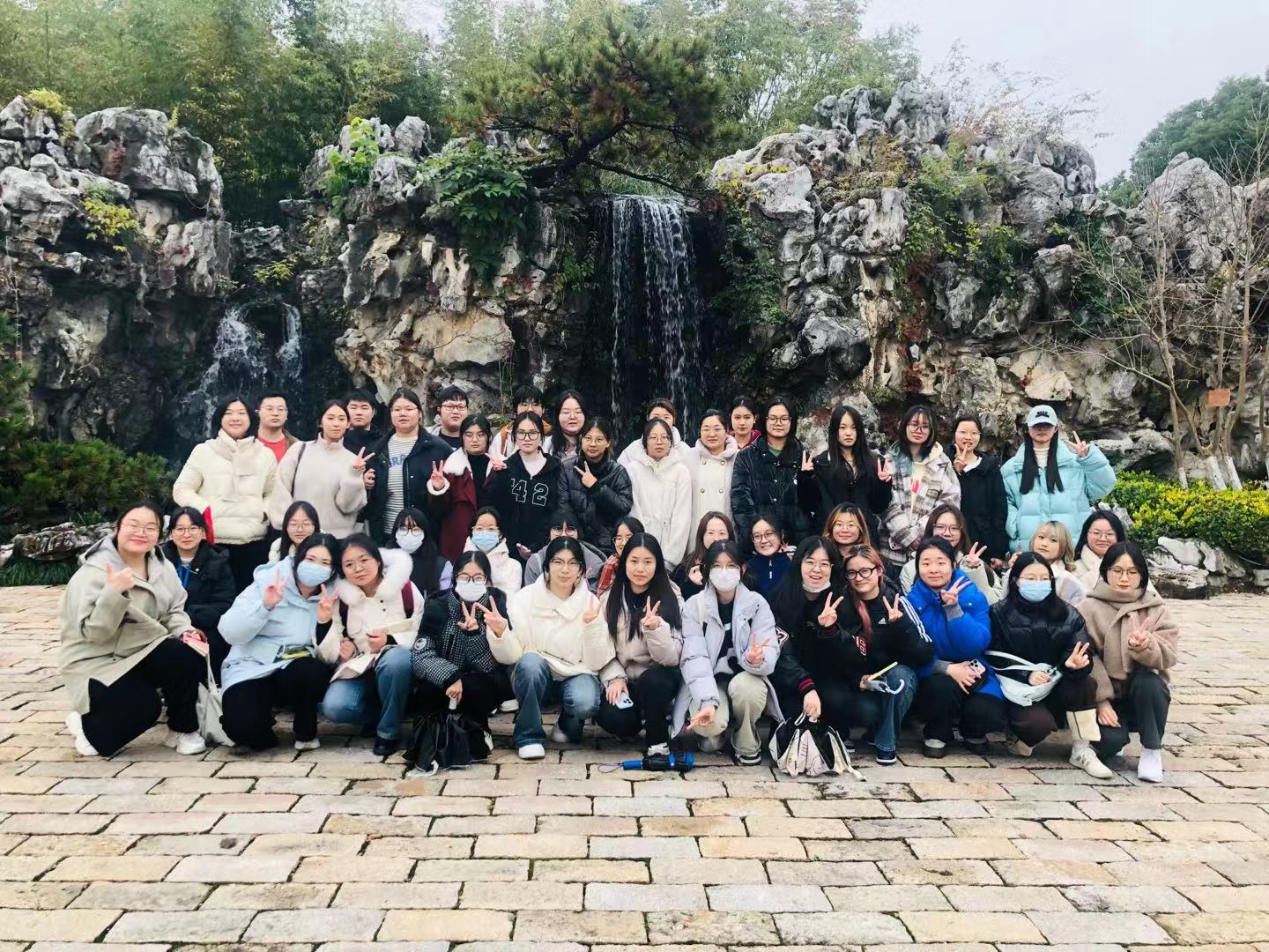1211探索企业前沿，启迪未来梦想3.jpg
